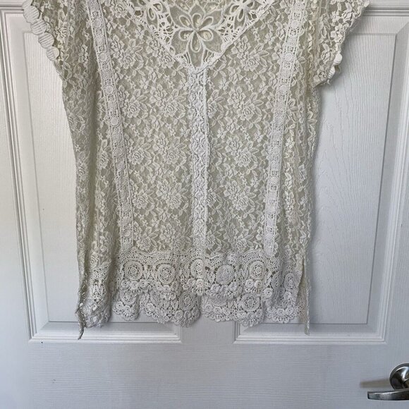Miss Me Lace Crochet Size Small Top Ivory White Short Sleeve Blouse - Picture 3 of 11